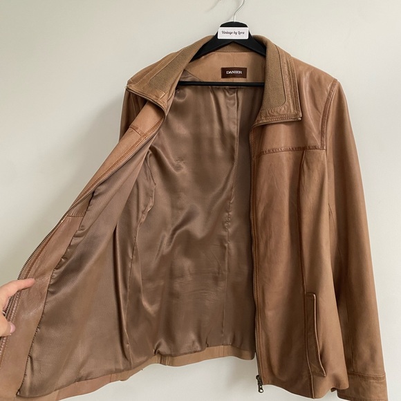 Danier Tan Leather Jacket - Picture 7 of 9